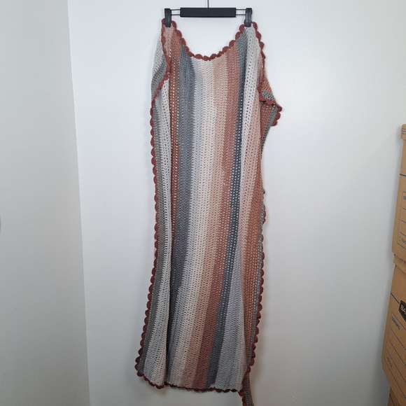 Multicolor Crochet Striped Scalloped Trim Rectangle Small Nursery Decor Blanket - Picture 2 of 4